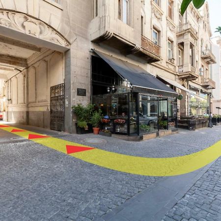 Cozy Studios On Freedom Square Tbilisi Bagian luar foto