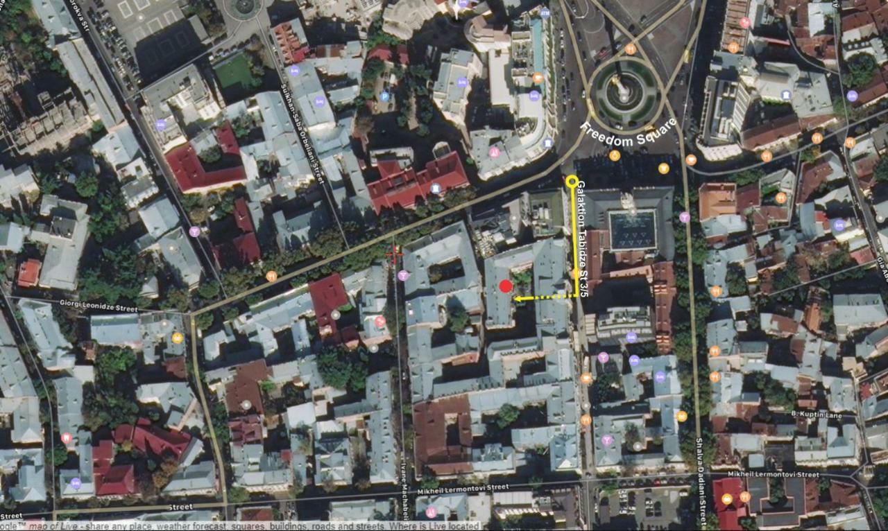 Cozy Studios On Freedom Square Tbilisi Bagian luar foto